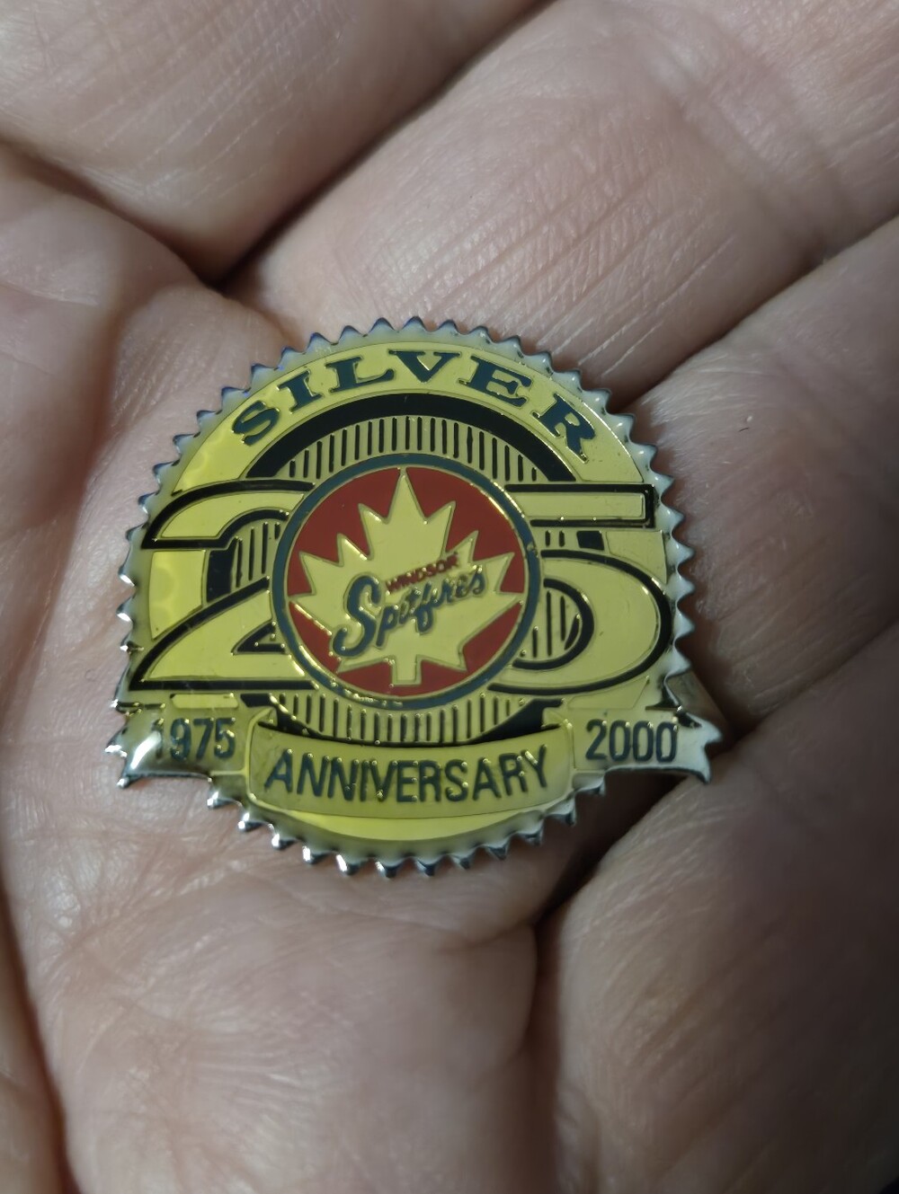 Windsor Spitfires 25th Silver Anniversary Pin (1975-2000)